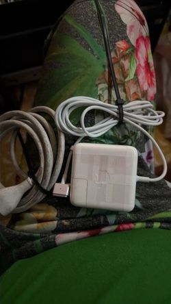 Apple 45W MagSafe 2 Adapter for MacBook Air