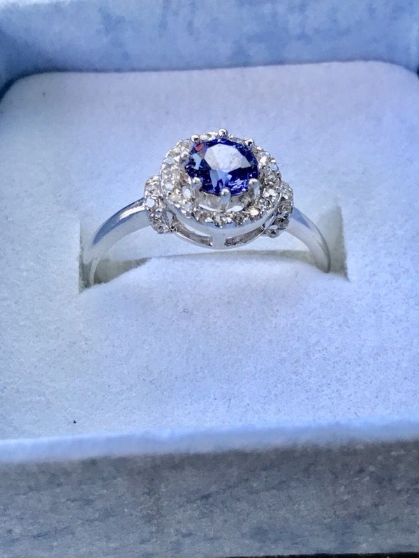 Sterling Silver FLAWLESS .25 TCW Alexandrite and .25 TCW White Sapphire Ring! Sz 6! $65 OBO