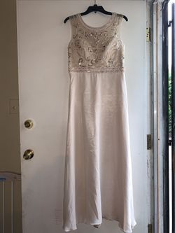 Women’s dress