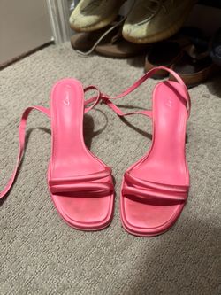Circus by Sam Edelman Pink Strappy Sandal heels