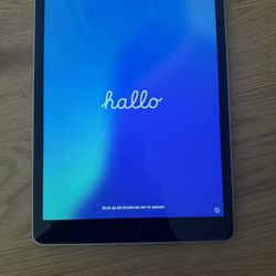 iPad 9th Generation/64 GB