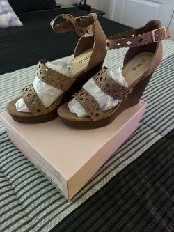 JustFab Tan Wedge Sandals with Laser-Cut Straps