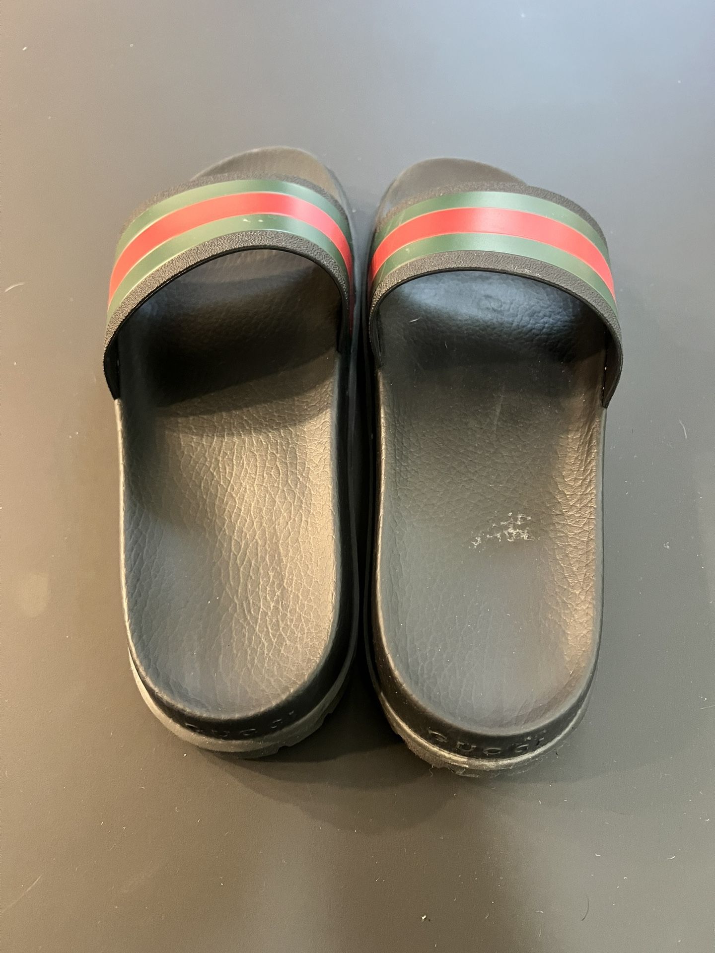 PRODUCT DETAILS

Style ‎429469 GIB10 1098

Gucci Lido.

Made in Italy 国内即発*グッチ*GUCCI*ウェブ スライド サンダル (GUCCI  main image 3
