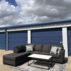 FREE Delivery 🚚| Ashley Furniture Gray Sectional