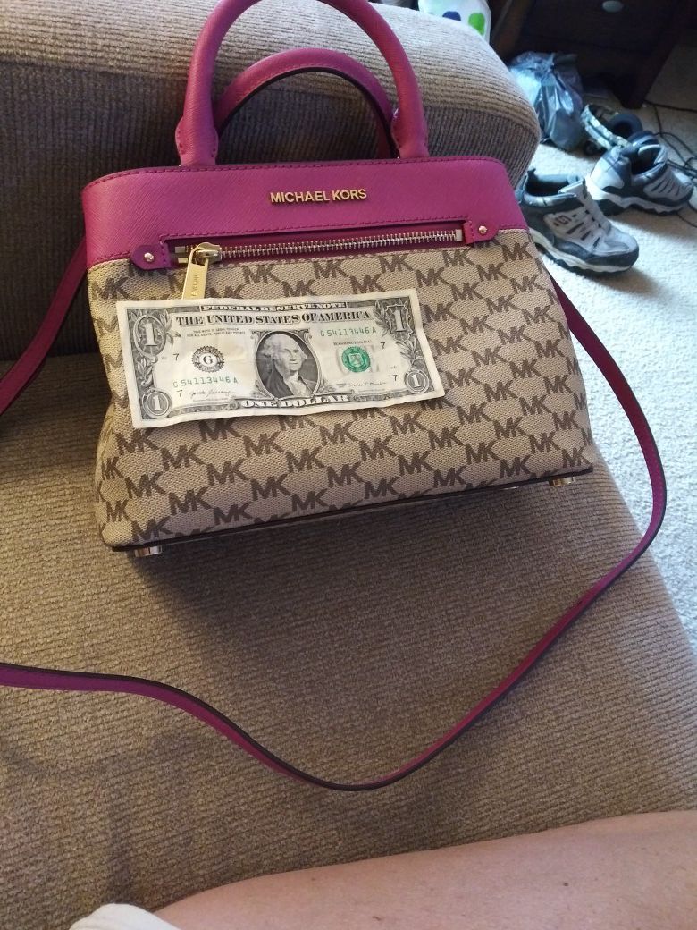 Michael Kors handbag & matching wallet