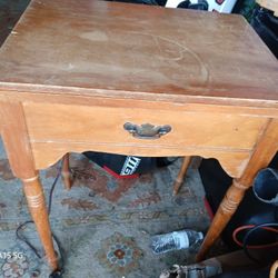 Cabinet Singer Sewing Machine