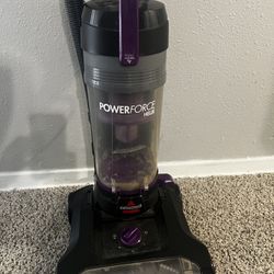 Bissell Vacuum Cleaner