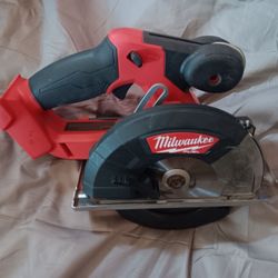 Milwaukee m18 fuel circular saw