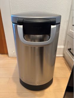 SimpleHuman Pet Food Can