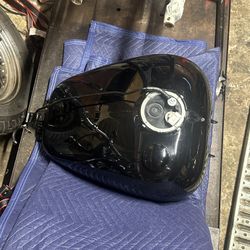 2022 street glide tank with fuel pump W/ trade for Parts.