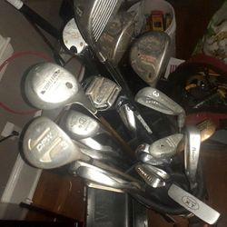 Golf Clubs 3 Bags Bunch Of Good  Clubs In  Each Bag  100  Dollars A  Bag