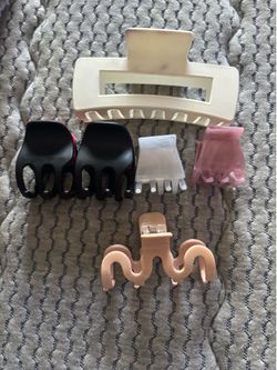 Hair clips