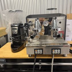 Fiorenzato Ducale Expresso Machine + Casadio ENEA ON-DEMAND GRINDER