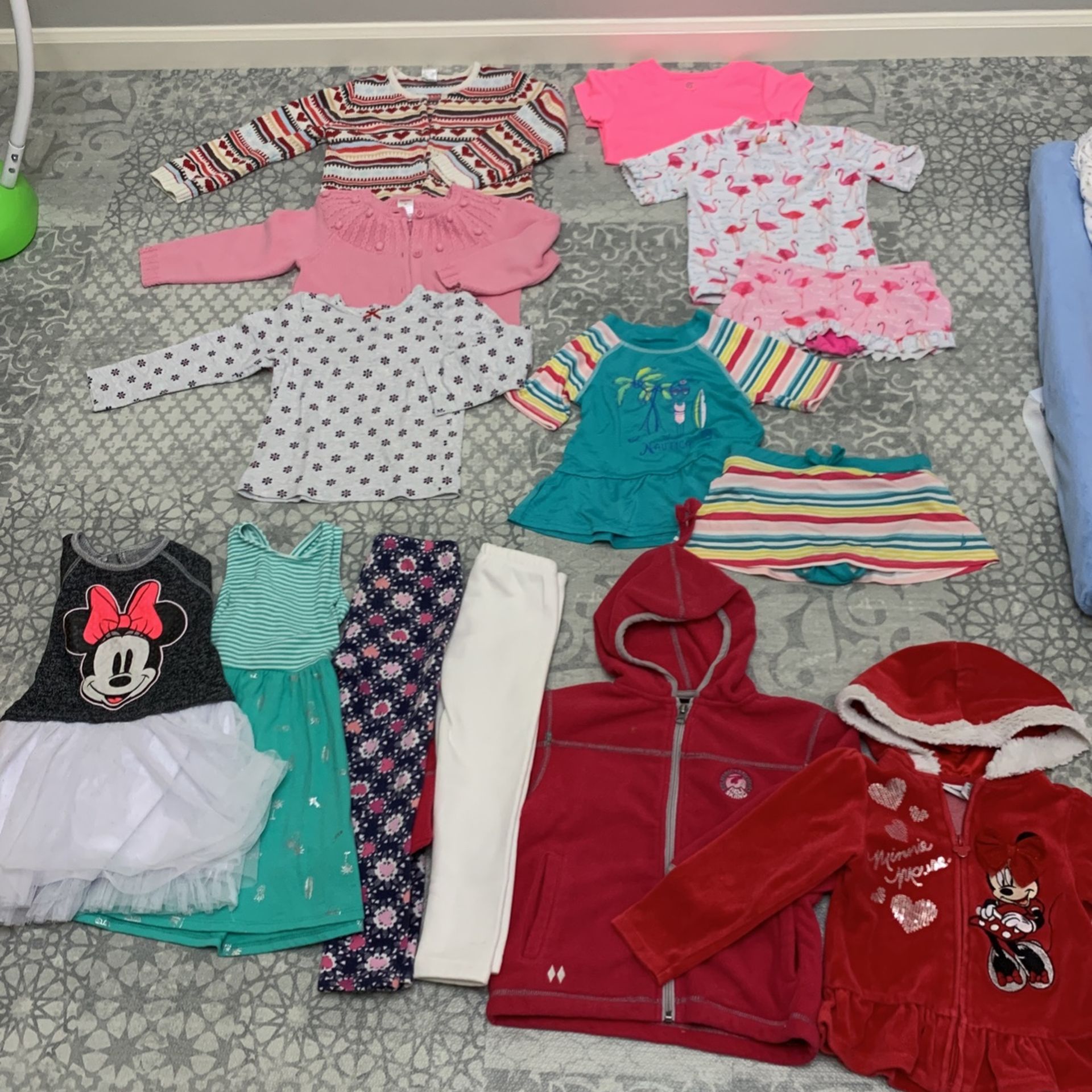 PENDING: 3T/4T Girls Clothes Lot For $10 Or Best Offer!