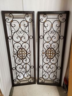 Tuscan metal scroll wall decor