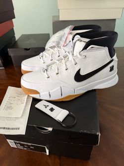 Kobe 1 undefeated size 10 og all brand new