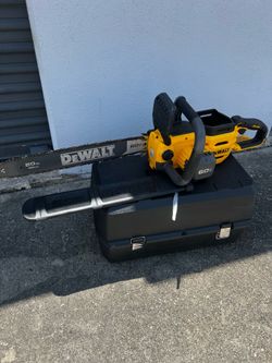 Chainsaw dewalt 20 in tool only 60v