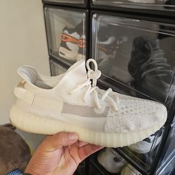 Used Men size 11.5 Yeezy 350 Bone