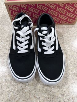Vans Low-Top Sneakers Black and White - size 6.5 (8 wm) $20