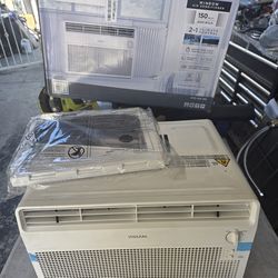 New Vissani 5000 btu 150sq ft Air Conditioner. Retails $175 with Taxes!