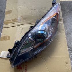 10-13 Mazda 3 Left Driver Side Headlight 