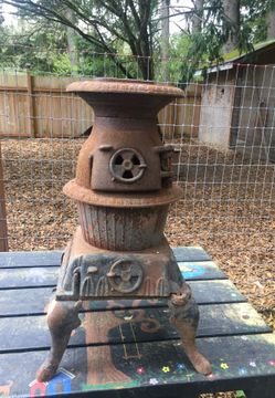 Old mini pot belly stove wood stove for Sale in Yelm, WA - OfferUp