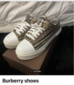 Burberry man shoes