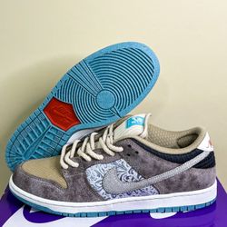 Nike SB Dunk Low - Size 11 (Brand New)