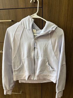 LULULEMON JACKET SIZE 4