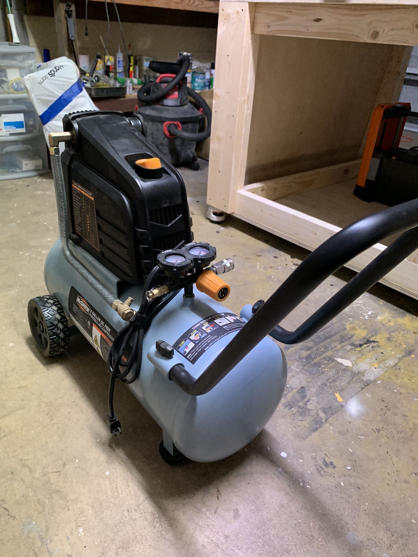 McGraw 8 Gallon Air Compressor for Sale in Lake Mary, FL OfferUp