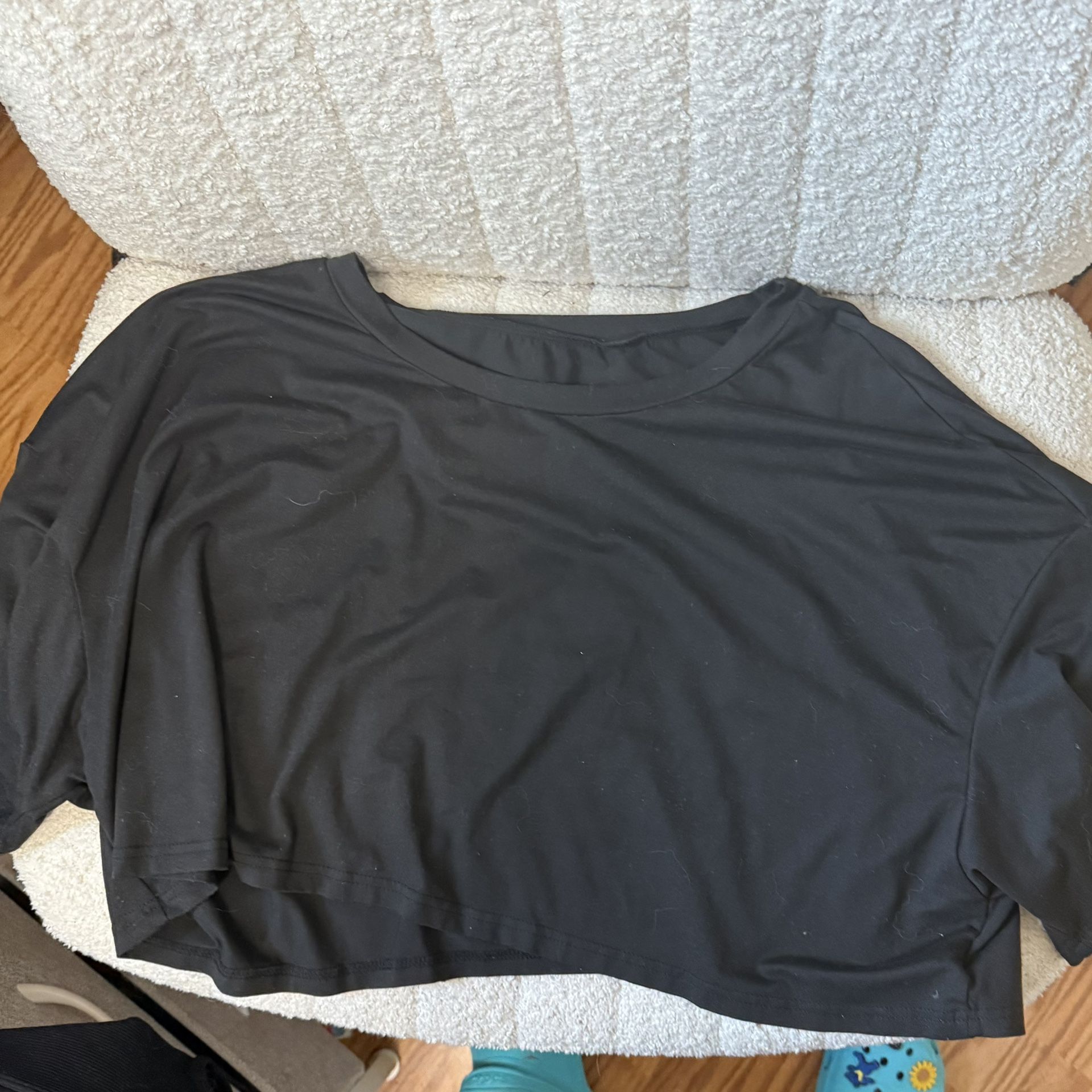 Cropped Tee