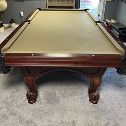 Pool table 8 Ft