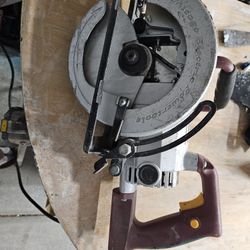 Chicago Electric 7-1/4" Worm Gear Drive Circular Saw