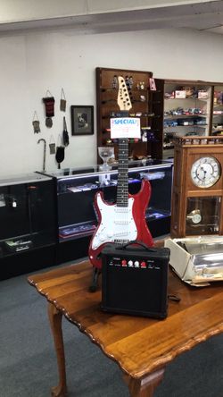 Guitar & Amp Package Left Handed Lyx Pro Guitar Red Finish Great Sound