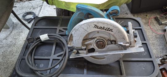 Makita 5007N 7-1/4" circular saw