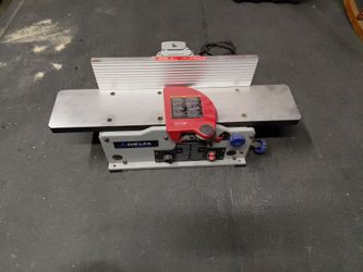 Bench jointer