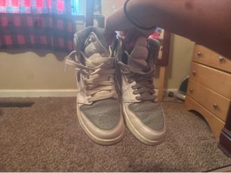 Nike Air Jordan 1 grey/white trainers  size 7