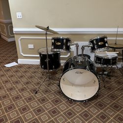 Full drum set 7 pieces
