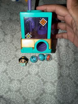 Disney princess doorables