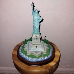 THE STATUE OF LIBERTY (Danbury Mint)