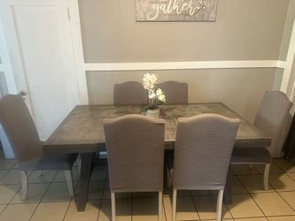Dinning Table