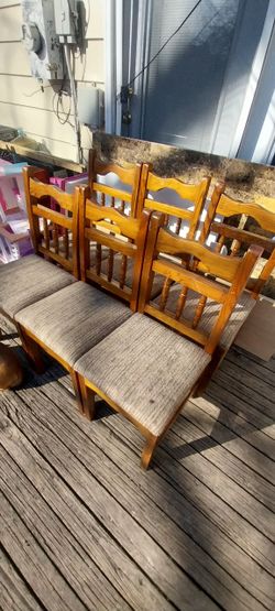 6 Dinning Table Chairs Great Shape 