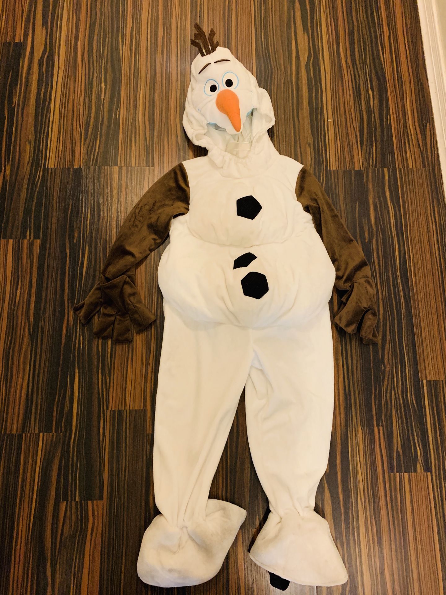 Halloween costume for kids.. Olaf!