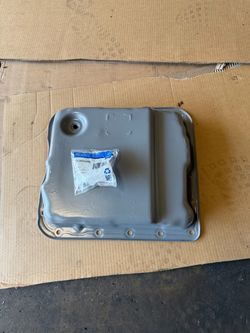 4L60e oil pan with drain port