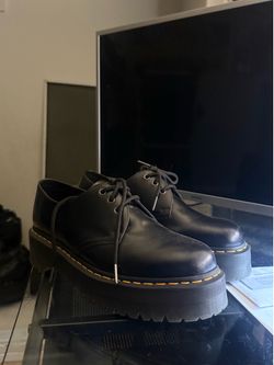 Men’s 12 Doc Martens
