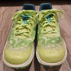 Green Hoka XC Spikes Size 8.5