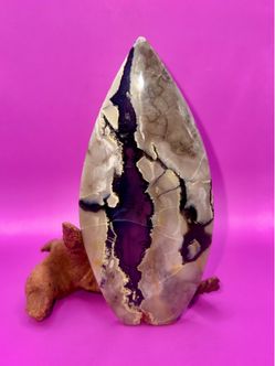 UV Reactive Polished Volcano Agate Crystal Flame Stone