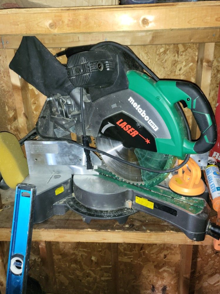 15 Inch Metabo Mider Saw.with Lazer