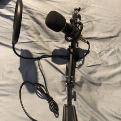STUDIO MICROPHONE