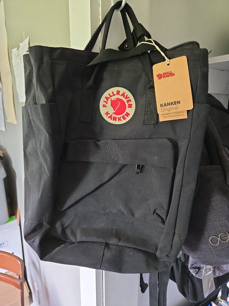 Fjallraven Kanken Bag